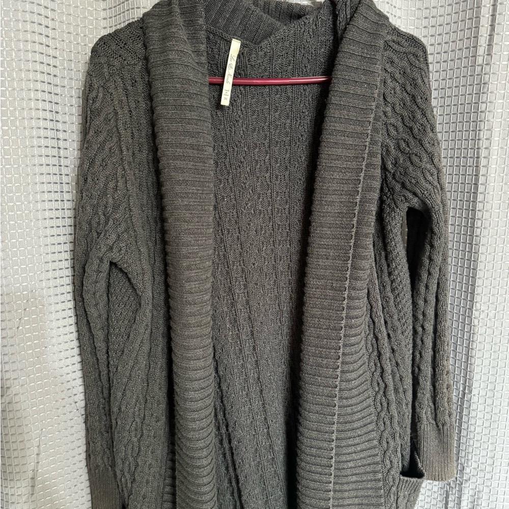 Leo & Nicole chunky grey sweater cardigan M